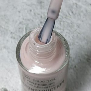 GRATTOL Укрепляющий Лак для ногтей 2. Color Nail Polish Reconstruction, 9мл